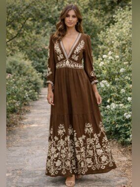 NWT Max Studio London Floral Maxi Brown Embroidered Dress with Pockets